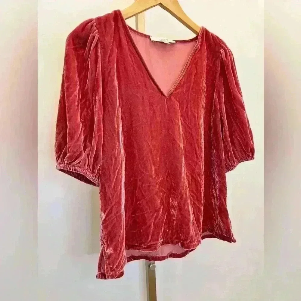 LOFT Women's XS Velvet Puff Sleeve Blouse Coral V-Neck Casual Top